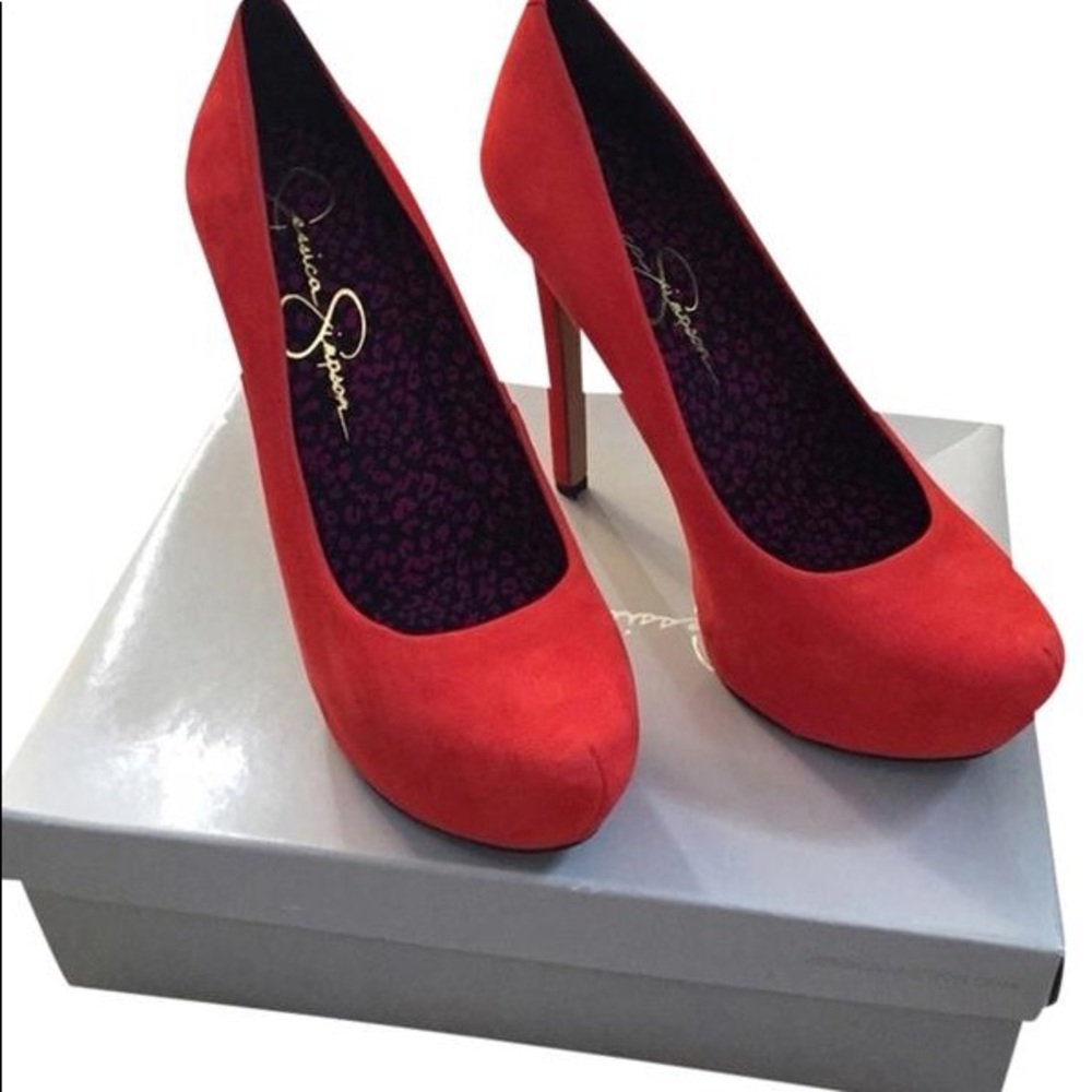 Jessica Simpson Tomato Platform Pump